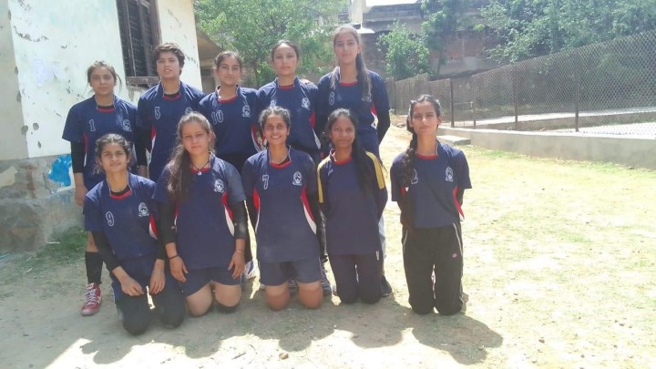 GOVT. DEGREE COLLEGE, CHENANI CLINCHES A GOLD AND TWO SILVERS IN KABADDI & BADMINTON CHAMPIONSHIPS
15th Apr. 2022
<br>
 
â€‹The students of Govt. Degree College, Chenani brought laurels to the College by their excellent sports skills in Kabaddi & Badminton Championships organized by the Nehru Yuva Kendra, Udhampur. The girlsâ€™ Kabaddi team won a Gold Medal while the boys clinched a Silver Medal in the event. 
Meanwhile, Ms. Sakshi Sharma won a Silver Medal in Badminton.<br>
The Sports Tournament was held at Mini stadium, Udhampur on 15th Apr. 2022.